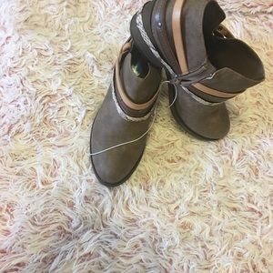 Nevwe worn booties size 10 perfect condition